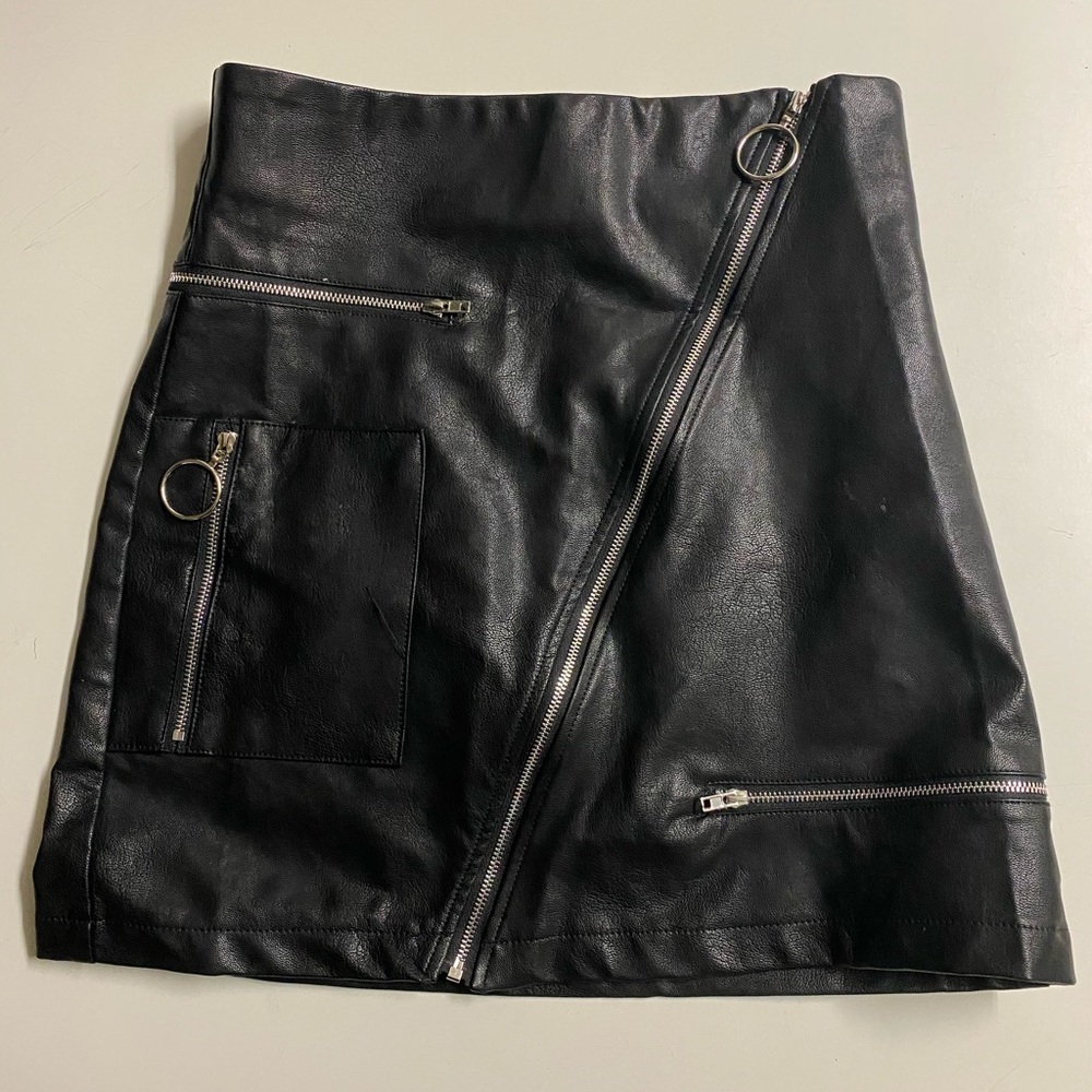 Brand new high waisted faux leather skirt